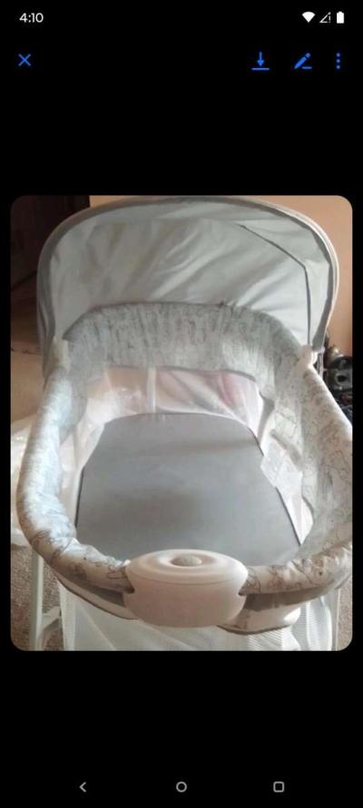NEW BASSINET AND NEW INFANT CAR SEAT - Thumbnail 2