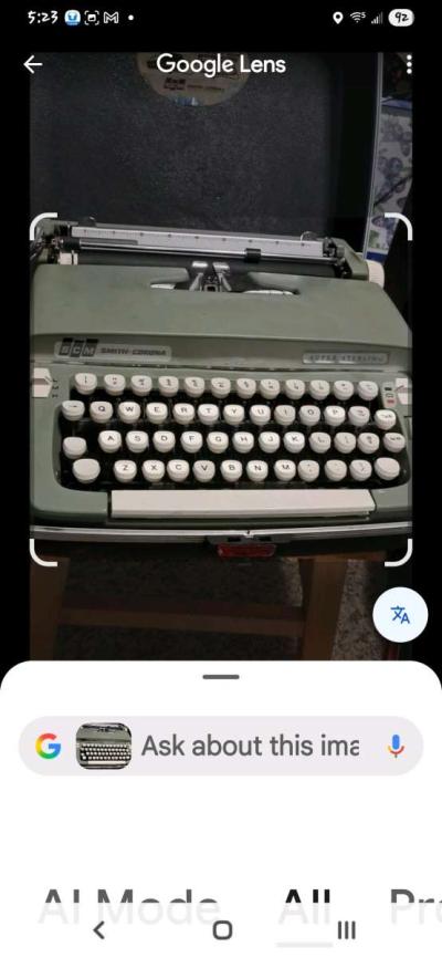 vintage typewriter - Thumbnail 5
