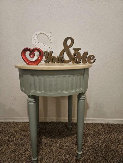 Wooden side table - Thumbnail 3