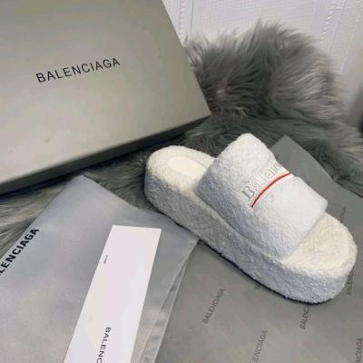 Slides White Color - Thumbnail 2