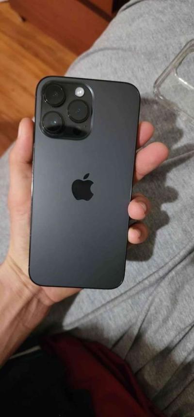 iPhone - Thumbnail 2