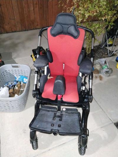 R82 Stingray Pediatric Wheelchair