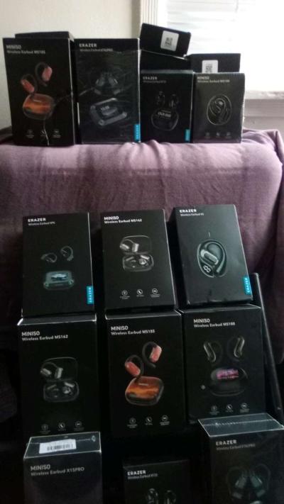 Miniso and Erazer wireless earbuds - Thumbnail 2