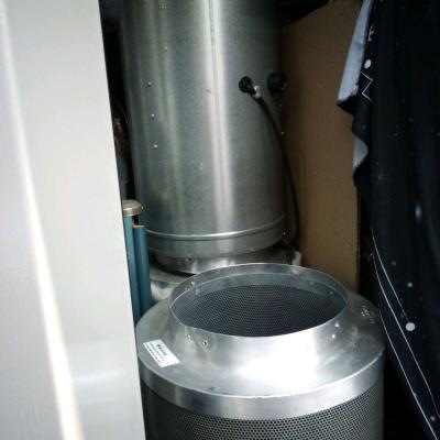 12 inch diameter carbon filter w fan in great condition - Thumbnail 3