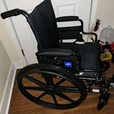 Wheelchair like new - Thumbnail 2
