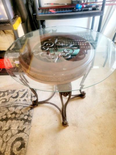 round table - Thumbnail 3