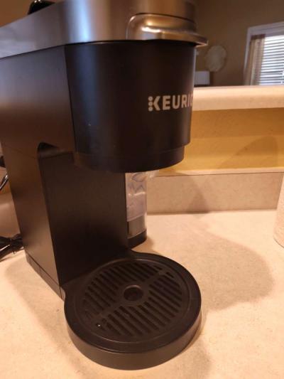 Keurig Single serve Coffee Maker - Thumbnail 3