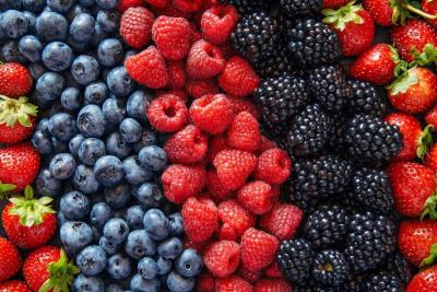 blueberries raspberries Marion berries blackberries - Thumbnail 2