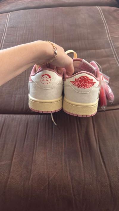 Travis Scott Air Jordan 1 Low OG Shy Pink - Thumbnail 2