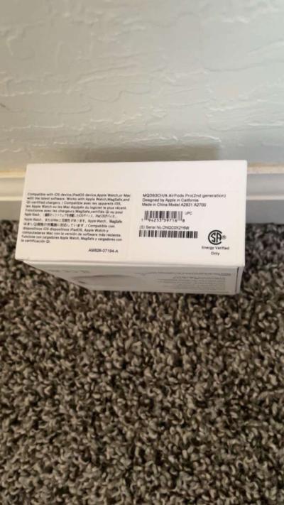 AirPods Pros 2nd gens - Thumbnail 4