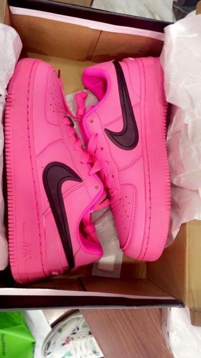 Brand new Nike sneakers pink color - Thumbnail 6