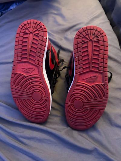 OG patent bred jordan 1 size 8 in half - Thumbnail 3