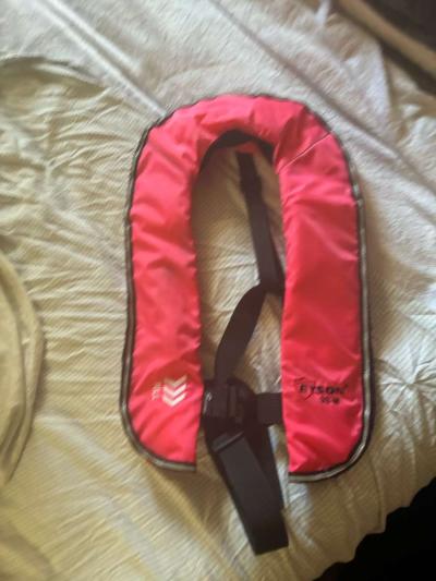 14 FOOT PINK SUP BOARD USED ONCE - Thumbnail 3