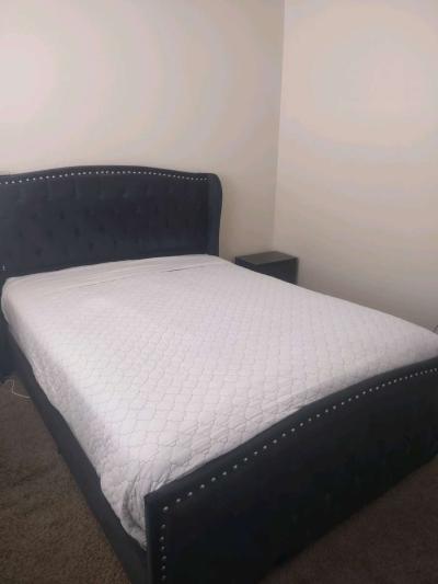 Queen Bed with  Bamboo Mattress - Thumbnail 3
