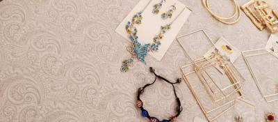 clearing out Jewelry - Thumbnail 2