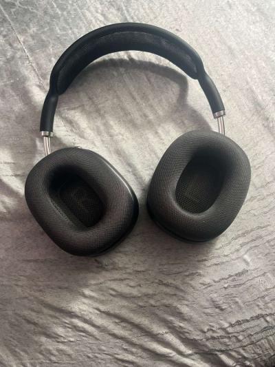 Airpod Max Headphones - Thumbnail 3