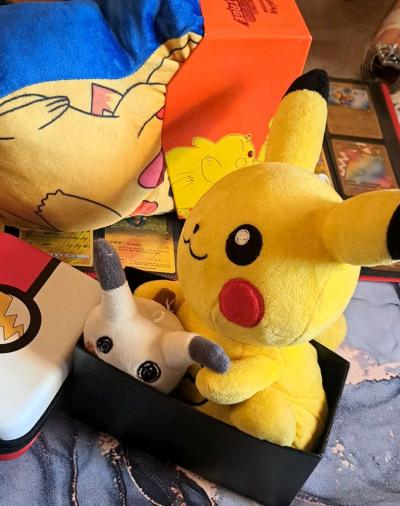 pokemon bundle pikachu - Thumbnail 2