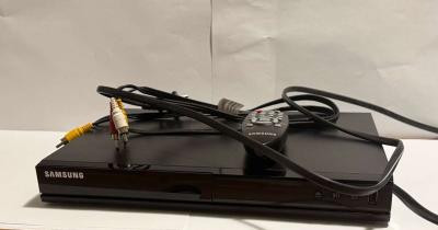 Samsung DVDE360 DVD Player Black with Remote - Thumbnail 2