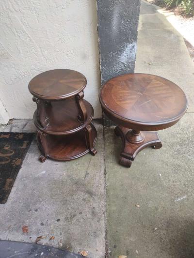Set of 2 Wooden Tables - Thumbnail 1
