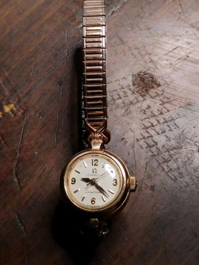 Vintage Omega Ladymatic Gold womens watch - Thumbnail 2