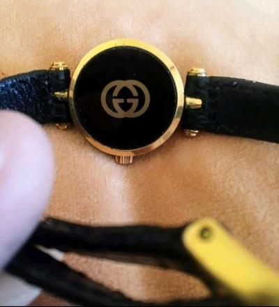 Vintage GUCCI Black And Gold Tone Watch - Thumbnail 2