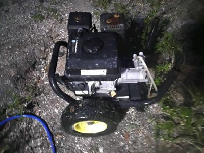 3600 psi power washer - Thumbnail 2
