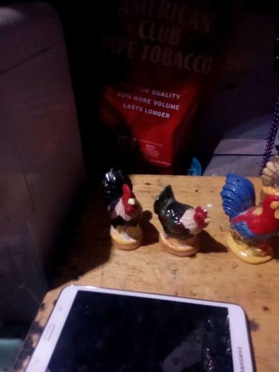 set of 3  porcelain figurines - Thumbnail 2