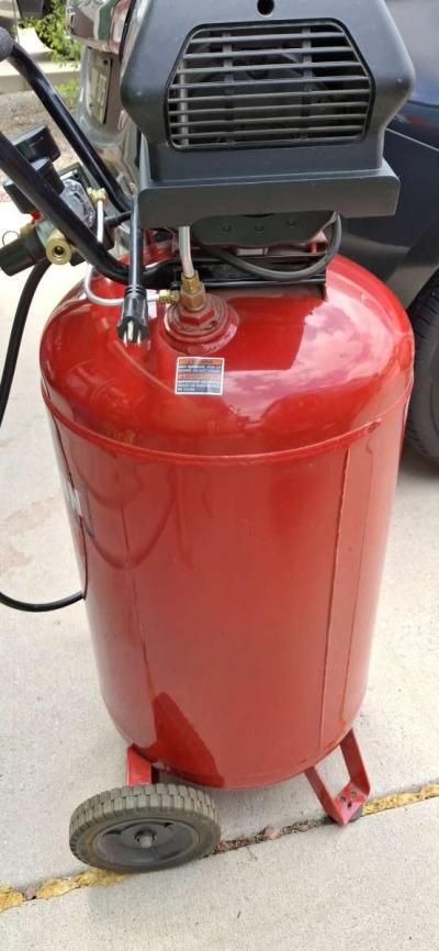 craftsman 33gallon 150 psi air compressor like new - Thumbnail 2