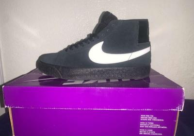 NIKE SB ZOOM BLAZER MIDS BLACK AND WHITE - Thumbnail 4