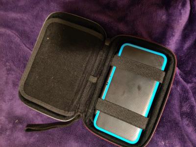 Nintendo 3DS XL - Thumbnail 3