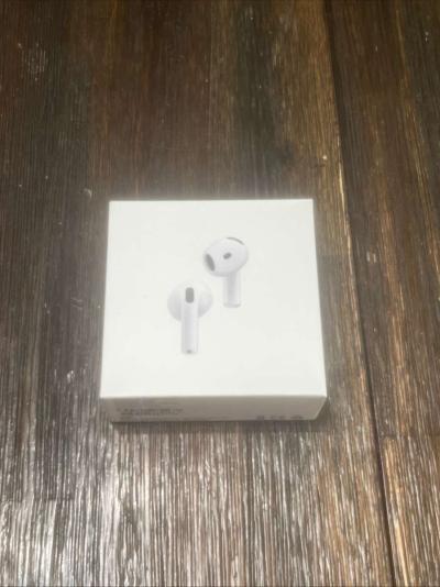 Apple AirPods 4th Generation Active Noise Cancellation - Thumbnail 3