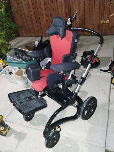 R82 Stingray Pediatric Wheelchair - Thumbnail 2