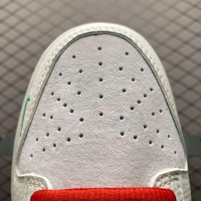 Nike Dunk Low x Undefeated Christmas Concepts - Thumbnail 5