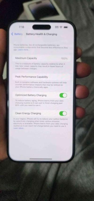 iPhone - Thumbnail 6