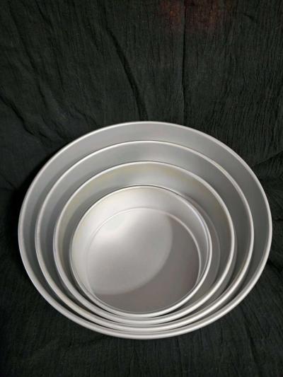 set of 4 Wilton cake pans - Thumbnail 1