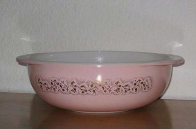 pink pyrex set 45 pieces - Thumbnail 2