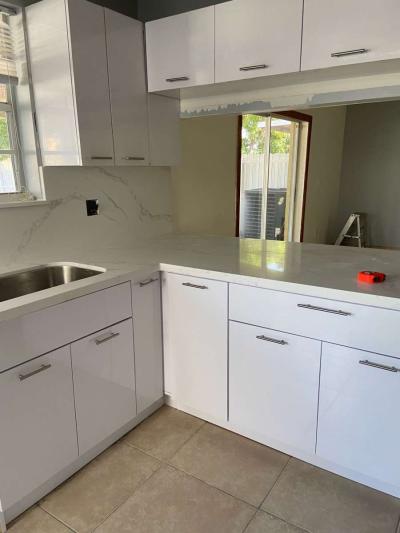 Small Kitchens Cabinets - Thumbnail 2