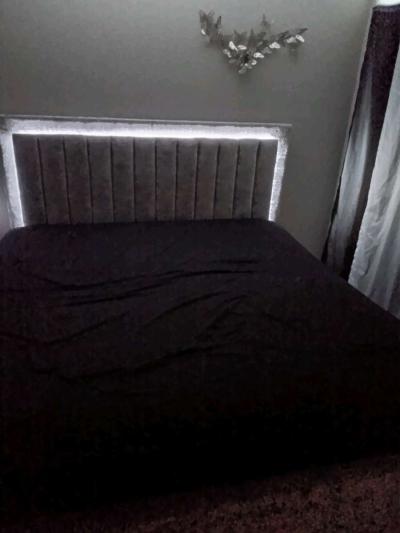 SILVER LED LIGHT BED WITH 3 SETTINGS - Thumbnail 2