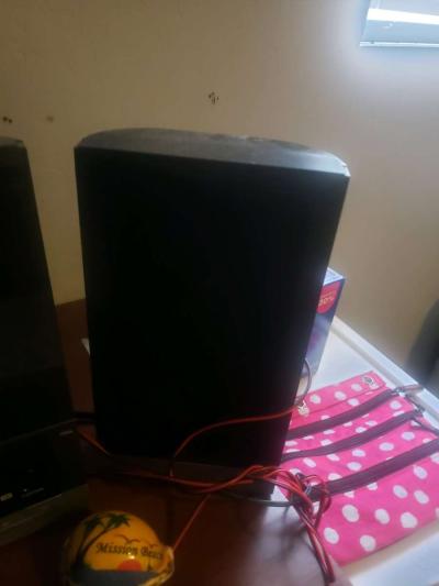 CD player with speakers - Thumbnail 3