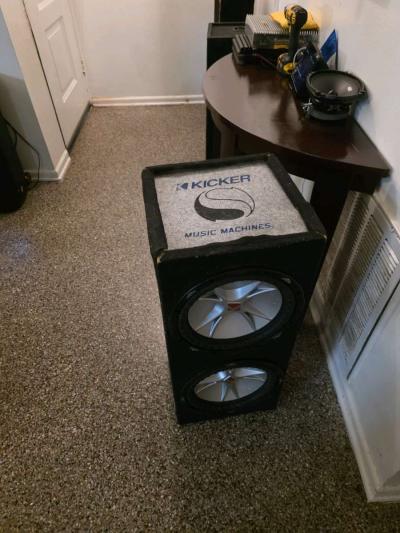 12 inch Kicker CVR subwoofers - Thumbnail 2