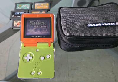 Gameboy advance sp bundle - Thumbnail 4