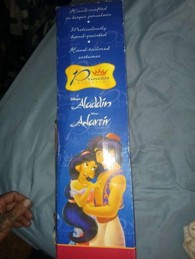 Disneys Aladdin princess Jasmine doll - Thumbnail 5