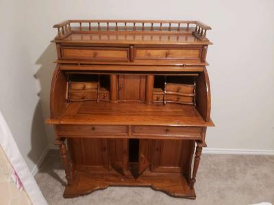 Stylish Colonial Teak