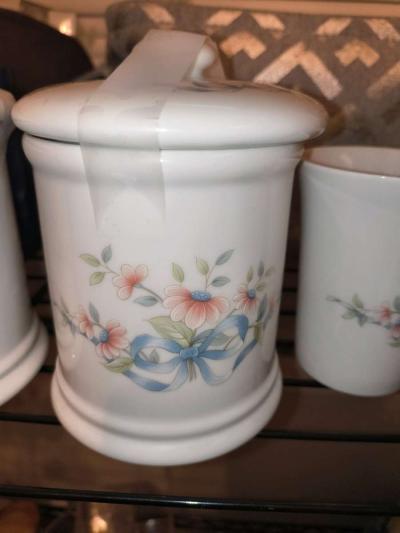 Heritage House Princess Bathroom Set 5 - Thumbnail 3