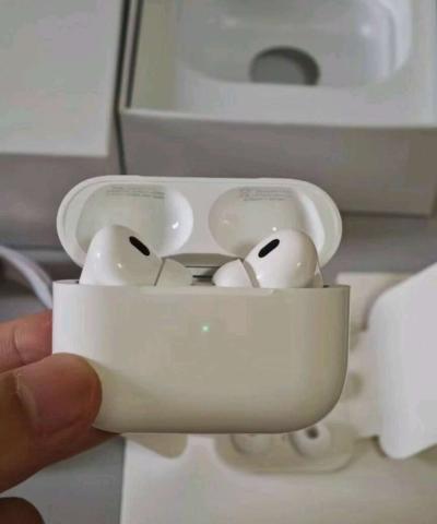 Airpods pro 2nd gen - Thumbnail 2