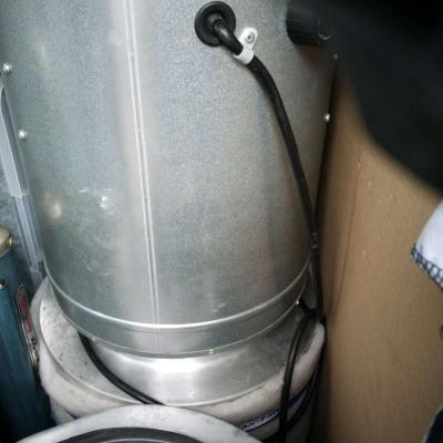 12 inch diameter carbon filter w fan in great condition - Thumbnail 4