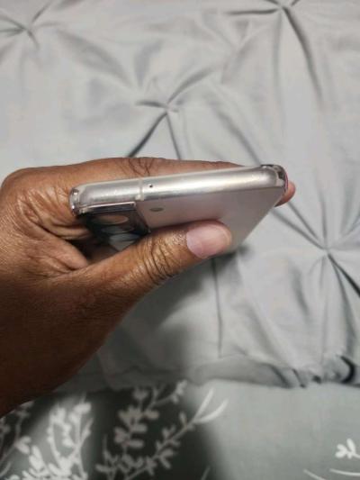 Samsung galaxy S22 pink tmobile unlocked - Thumbnail 4