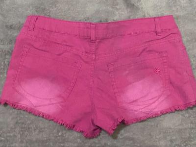 pink dream out loud by selena gomez - Thumbnail 3