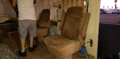 1986 Fleetwood bounder rv - Thumbnail 6