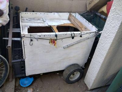 es un carro de elotes y raspados chicharrones - Thumbnail 2